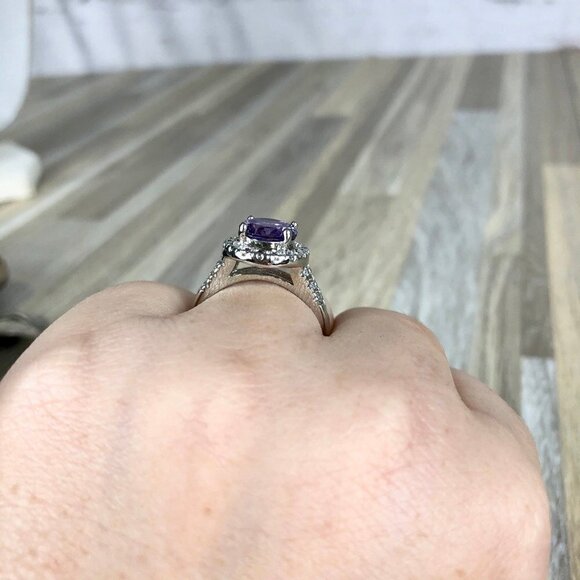 Large Purple Colored Stone Silver Ring - Picture 2 of 10